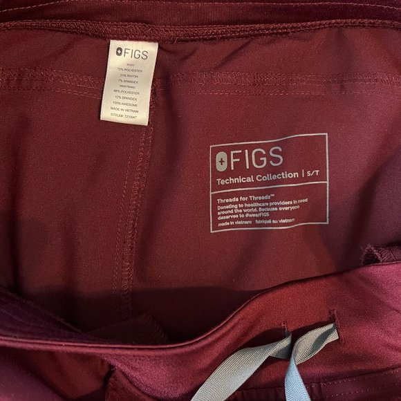 FIGS Kade Cargo Pants-Burgundy-Size Small Tall - Picture 3 of 3